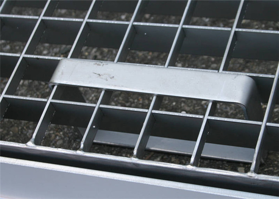 Chine Type intégré fixe par agrafe en acier verrouillée de selle de grille de la pression ISO9001 fournisseur
