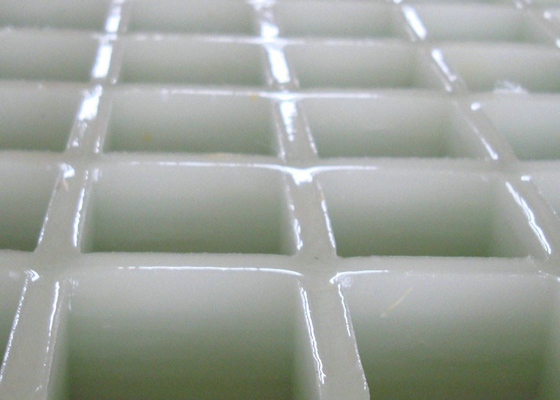 Chine La grille en plastique basse de plancher de fibre de verre + de résine a moulé 38MM adaptés aux besoins du client fournisseur