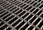 Matériel extérieur dentelé de l'acier au carbone Q235A de bandes de roulement d'escalier en métal d'anti dérapage fournisseur