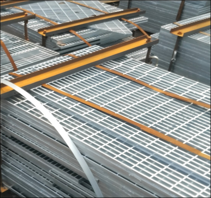 Réglage de la passerelle d'acier Escalier de marche en acier galvanisé