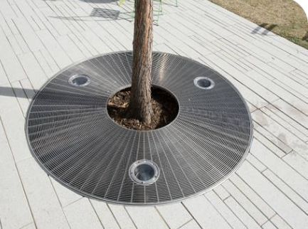 Bâche de piscine premium pour arbres avec grille en acier durable