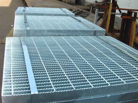 Platform Bridge Use Customizable Circular Galvanized Serrated Steel Walkway Grating