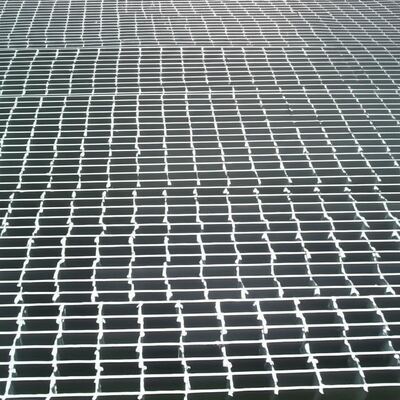 Trappe d'escalier galvanisée à chaud avec surface antidérapante et tailles personnalisables pour la construction