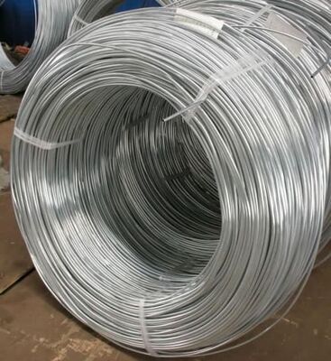 Fil de fer galvanisé à chaud avec revêtement en zinc de 50 à 150 μm pour la construction et la clôture, en acier à faible teneur en carbone