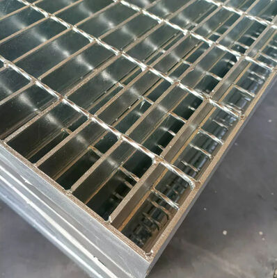 Grille en métal de drain de fossé de l'acier Q235 à faible teneur en carbone, couverture de grille de drain de 3 - de 10mm