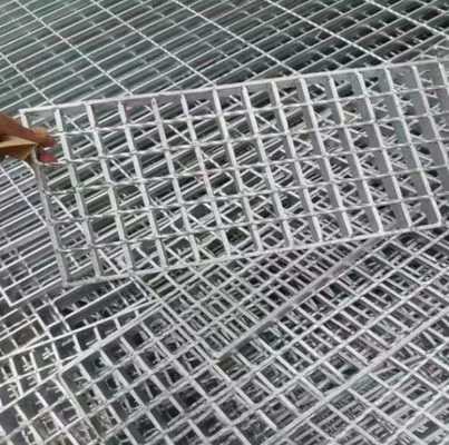 Galvanized Customizable Steel Grating for Safety Walkway and Heavy-Duty Applications