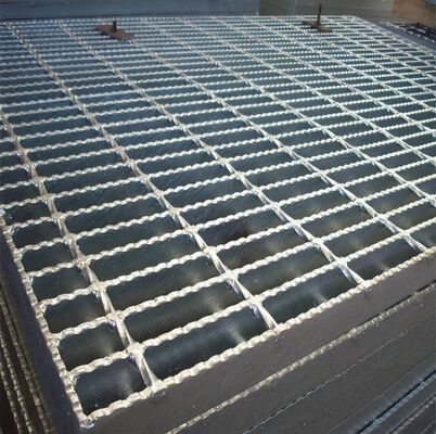Grille d'acier galvanisé à chaud personnalisée OEM avec barres dentelées et barres de roulement 25x3 pour plates-formes industrielles