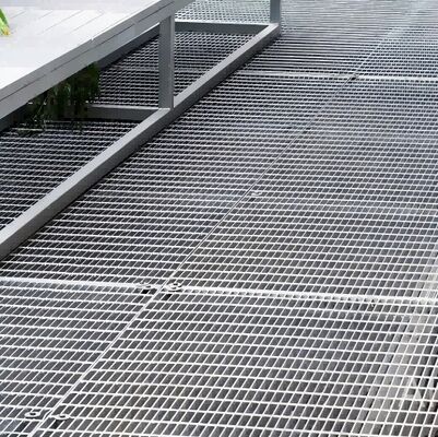Grille en acier soudée galvanisée résistante pour les plates-formes industrielles en métal