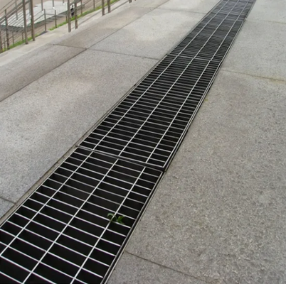 Panneaux galvanisés de grille à barres d'acier à haute résistance et galvanisés à chaud pour passerelle de plancher
