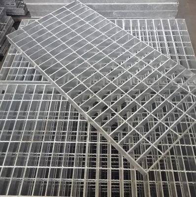 Panneaux galvanisés de grille à barres d'acier à haute résistance et galvanisés à chaud pour passerelle de plancher