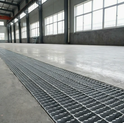 Grille d'acier galvanisé à chaud pour les marches d'escalier et les passerelles industrielles