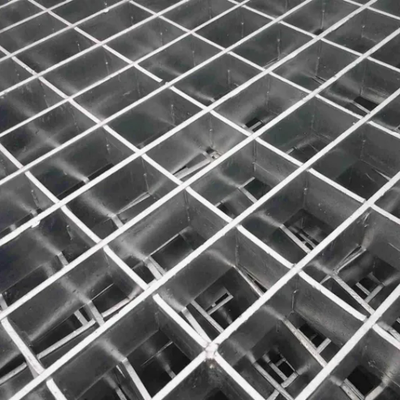 Grille d'acier galvanisé à chaud pour les marches d'escalier et les passerelles industrielles