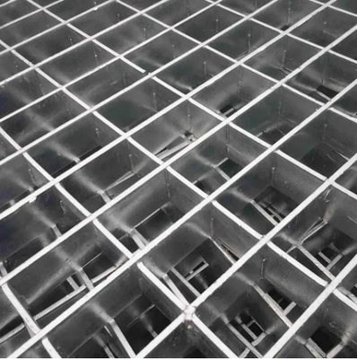 Grille dentelée en acier inoxydable à haute résistance pour les applications d'escaliers et de drainage
