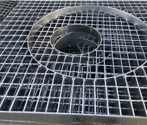 Grille en acier inoxydable galvanisée à chaud avec tailles personnalisables pour les applications industrielles