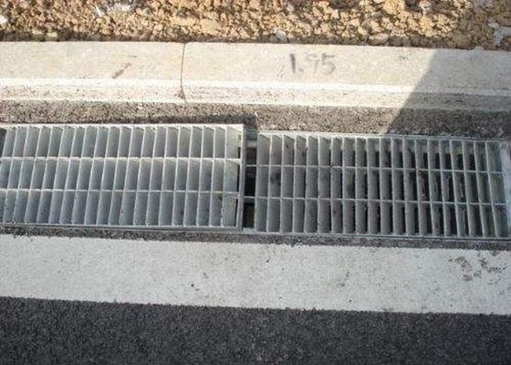 Couverture en acier noire/d'argent grille de drain 3mm/5mm/épaisseur faite sur commande