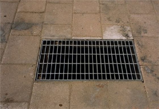 Couvertures résistantes de grille de drain de plancher, couverture galvanisée de drain d'acier inoxydable