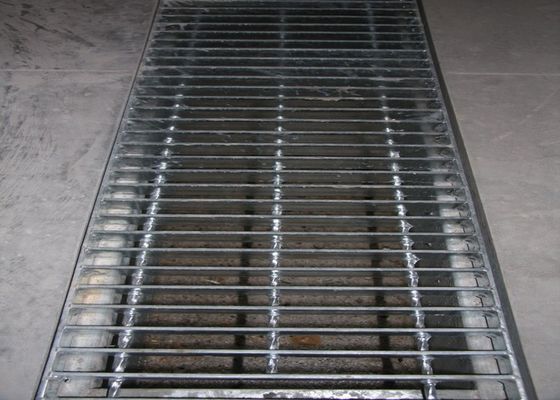 Aperçu gratuit en acier galvanisé résistant de couverture de drain de grille adapté aux besoins du client