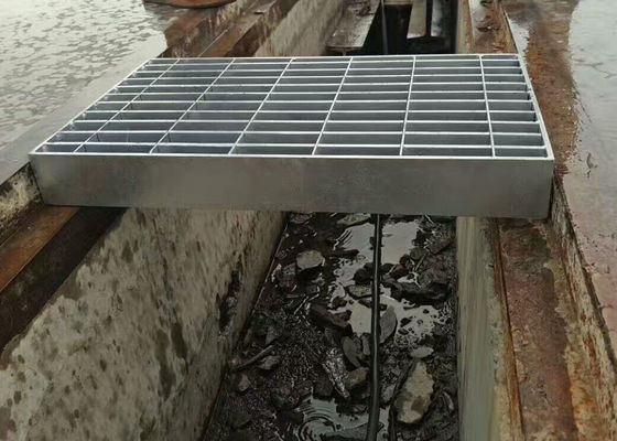 Barre résistante galvanisée plongée chaude râpant la barre de rapport de 70mm x de 6mm