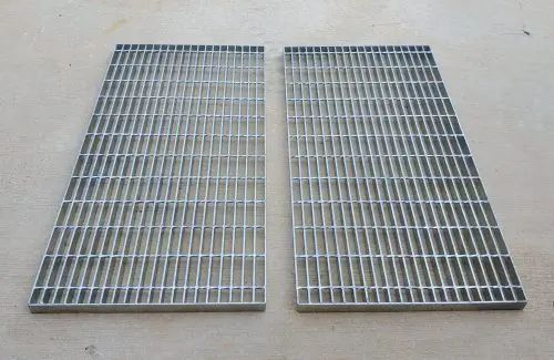 Couvercle de drainage en acier Acier galvanisé Grille de drainage articulée Grille en acier doux Grille en fer