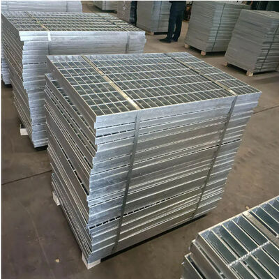 Grille en acier dentelé galvanisé à chaud avec barres de roulement de 25x5 mm pour applications lourdes