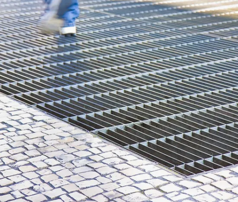 Caillebotis en acier galvanisé à chaud – Caillebotis à barres antidérapantes haute résistance pour revêtements de sol industriels